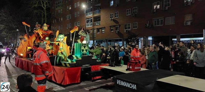 La Cruz Roja moviliza a más de 150 voluntarios en las tradicionales cabalgatas de Reyes en 30 ciudades de Extremadura.