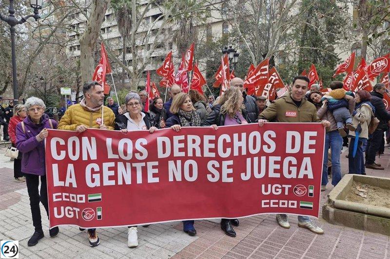 CCOO y UGT convocan a 400 en Extremadura para rechazar el