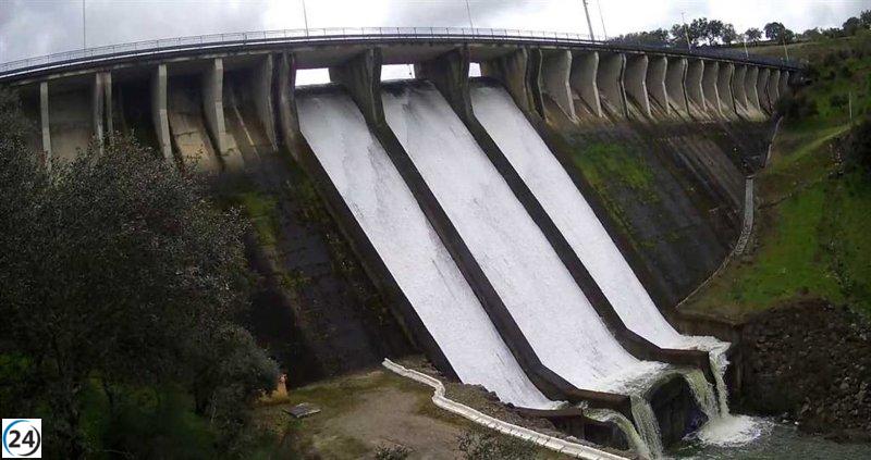 Nueve embalses del Guadiana liberan agua en medio de la continua disminución de ríos y arroyos.