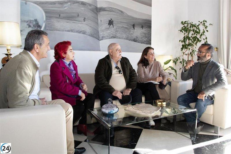 Cáceres impulsa la capacitación en tecnología e IA para mayores junto a la Red Sénior.