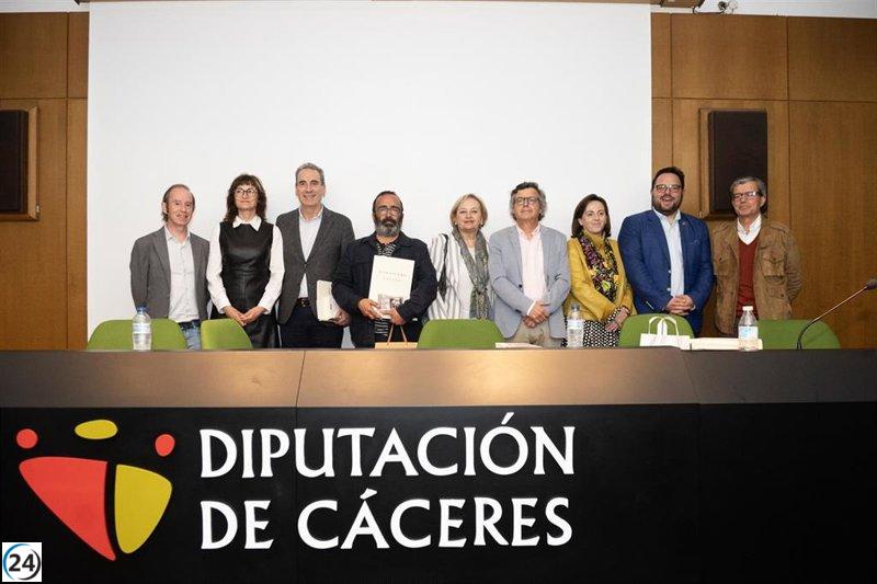 La Diputación de Cáceres lanza una nueva línea editorial con el facsímil de