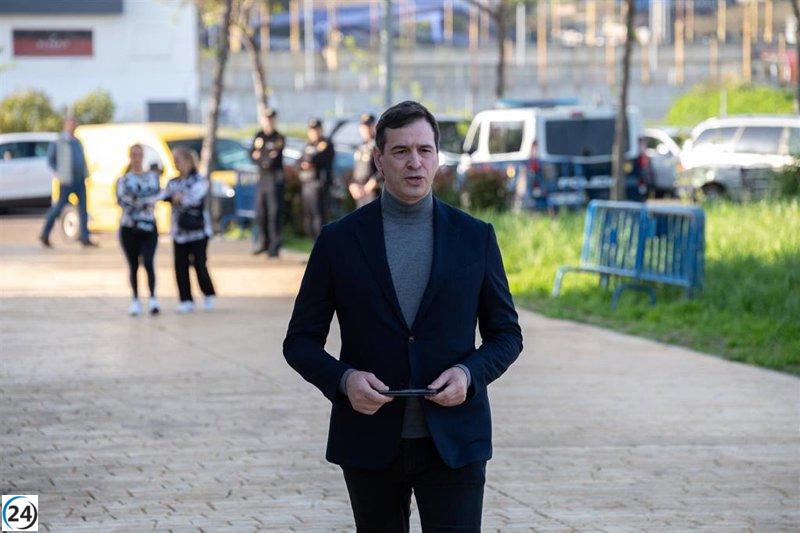 La jueza imputa al hermano de Sánchez por presunta corrupción en la Diputación de Badajoz.