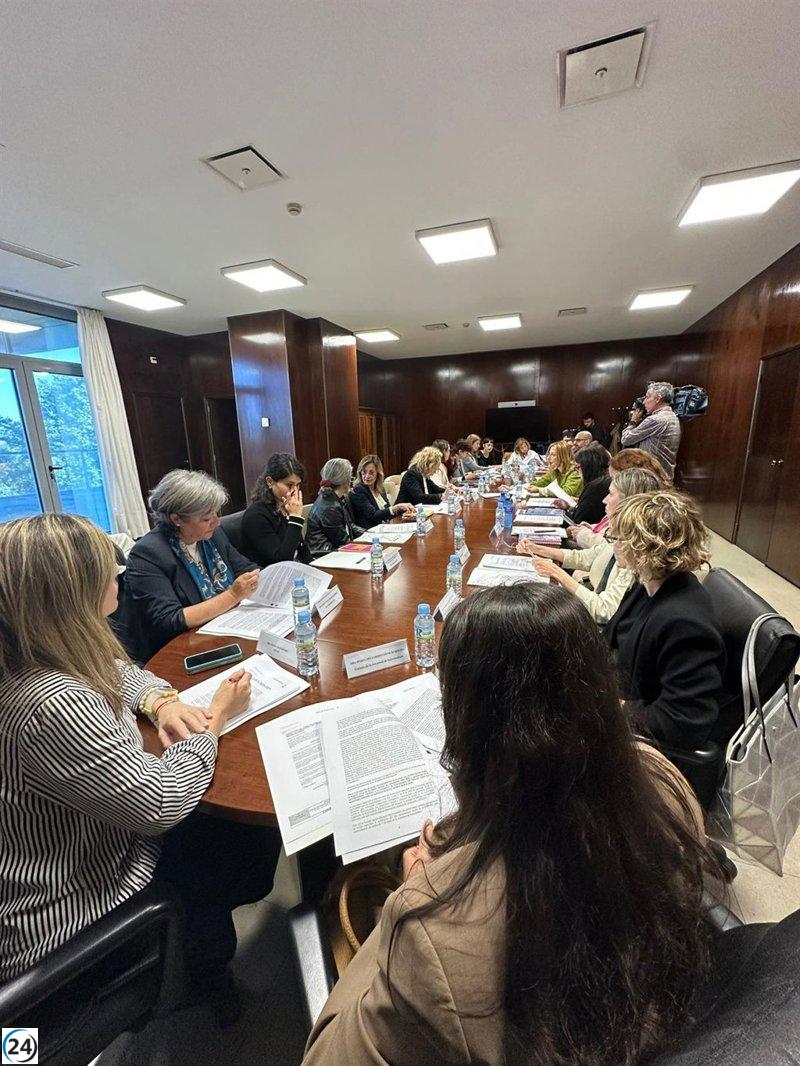 La Junta impulsa la Ley LGTBI con la implementación de un protocolo contra el bullying en escuelas.