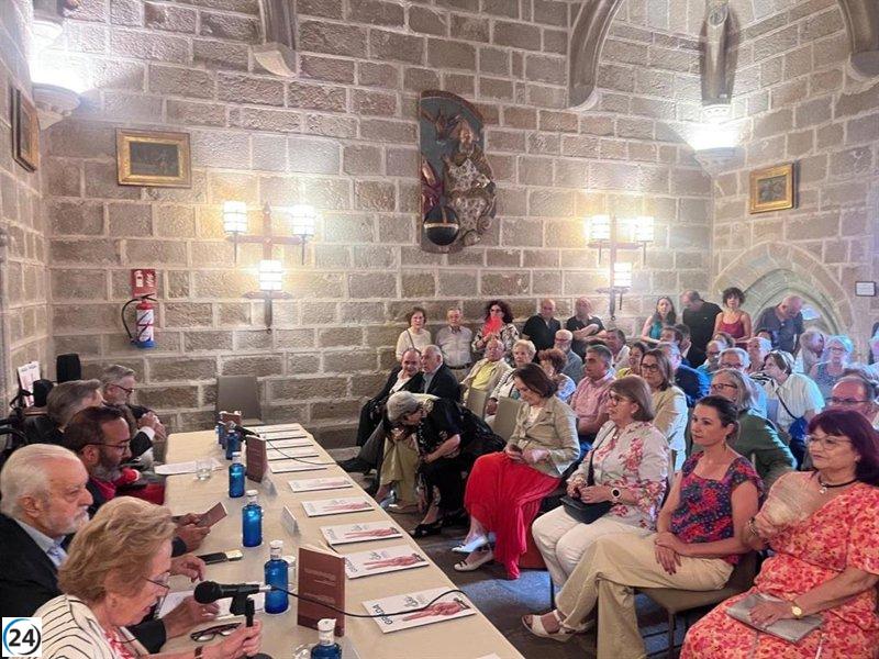 Francisco Valverde lanza el segundo tomo de 'Desde la Torre Lucía', publicado por la Diputación de Cáceres.