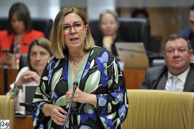 Guardiola respalda a Almaraz con firmeza, mientras el PSOE urge al Gobierno a dejar de lado la inacción.