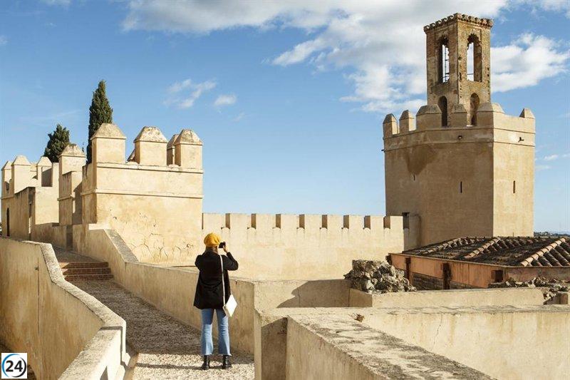 El turismo en Extremadura crece un 1% en mayo, marcando el segundo mes consecutivo de aumento en pernoctaciones hoteleras.