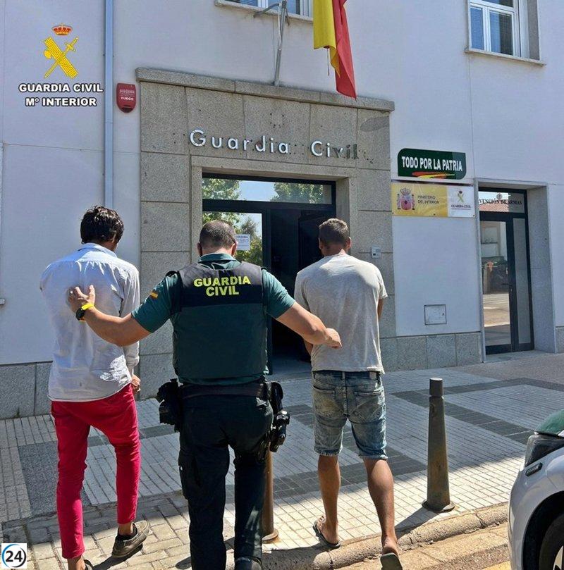 Detienen a dos sospechosos por el robo de cableado en Villalba de los Barros, causando apagones en varias calles.