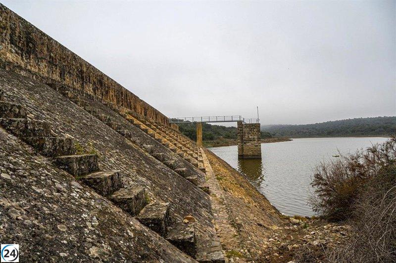 La CHG lanza licitación para rehabilitar el canal de suministro del embalse de Cornalvo.