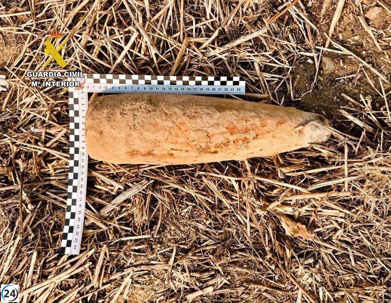 Desactivan un obús de la Guerra Civil en Villanueva de la Serena.