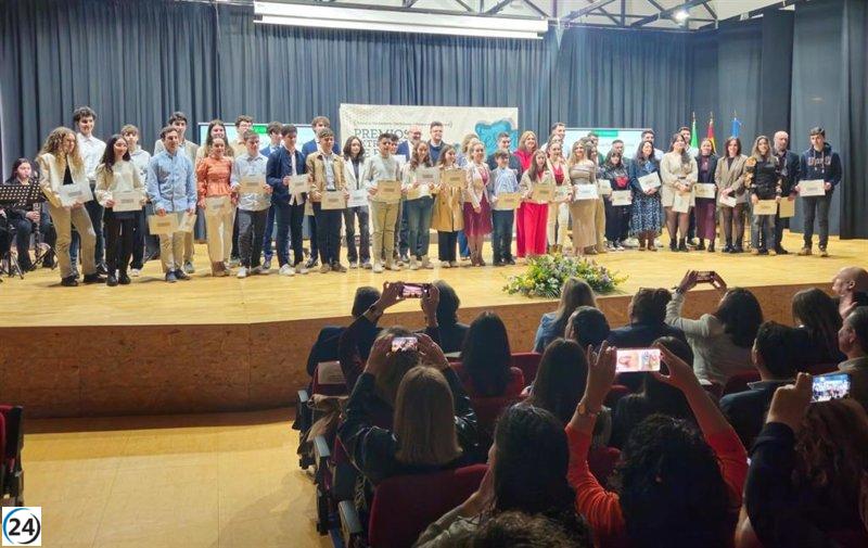 Ocho estudiantes de Extremadura reciben los Premios Extraordinarios de Bachillerato 2024-2025 de la Consejería de Educación.