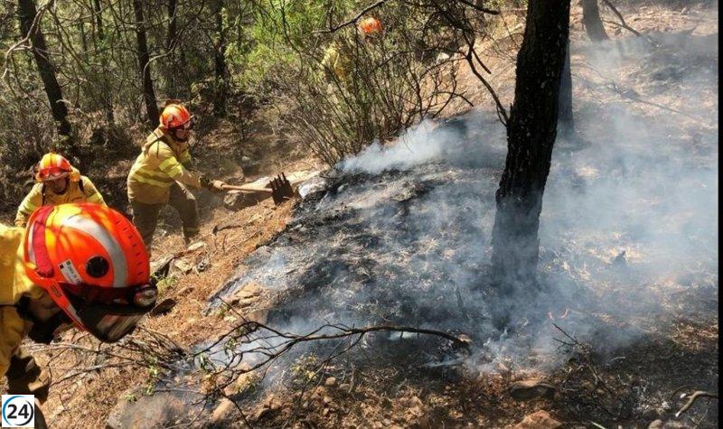 Infoex declara alerta máxima por incendio en Valverde de la Vera que amenaza viviendas.