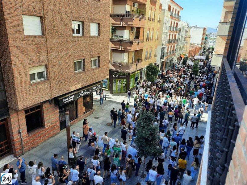 Docentes extremeños logran un respaldo del 42,6% en huelga por la equiparación salarial, según la Junta.