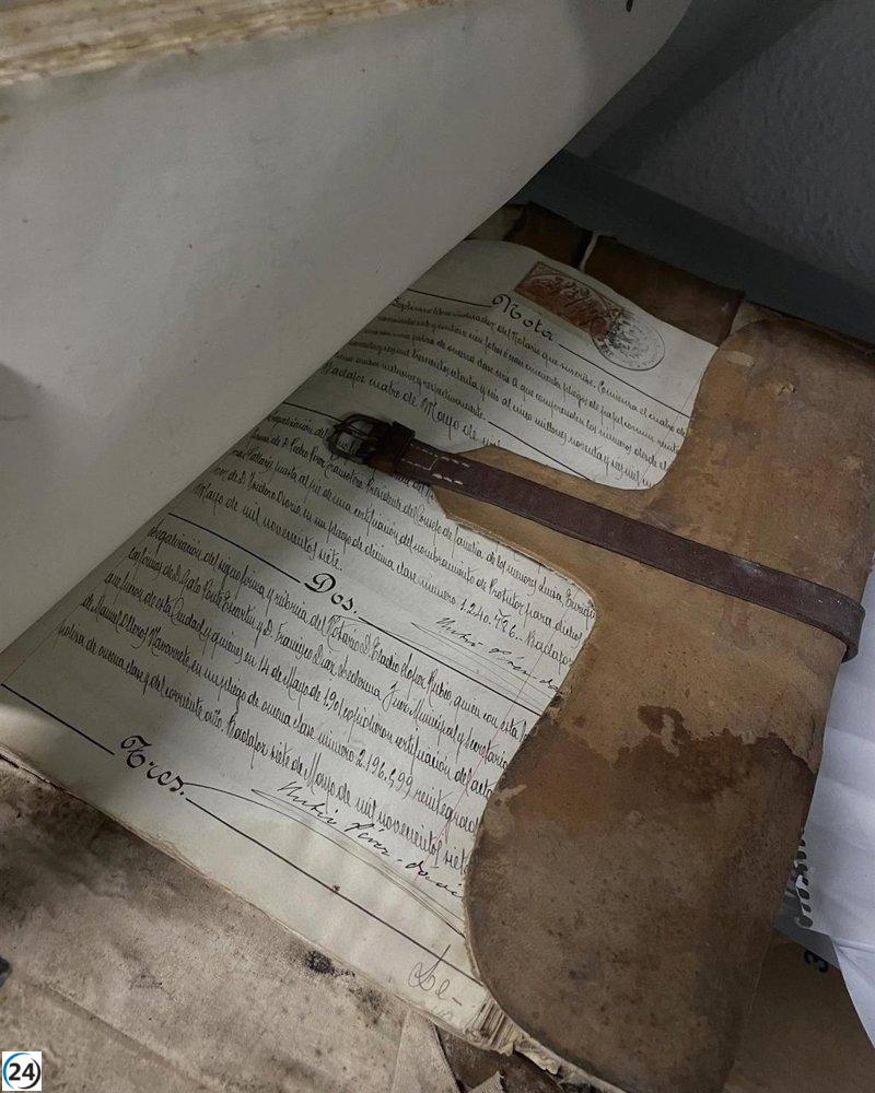 El Archivo Histórico de Badajoz suma una valiosa colección de 420 tomos de antiguos protocolos notariales.