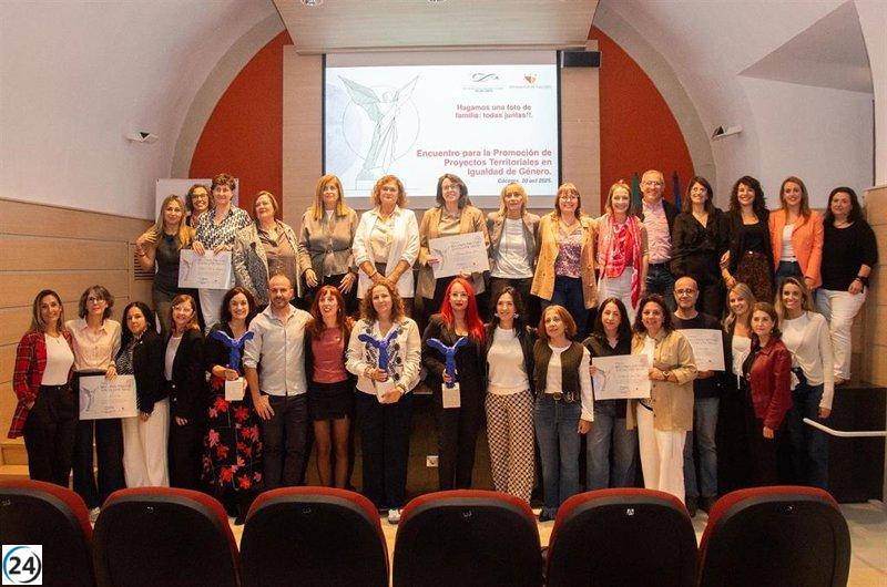 Tres mancomunidades reciben reconocimiento por sus destacadas iniciativas en favor de la igualdad.