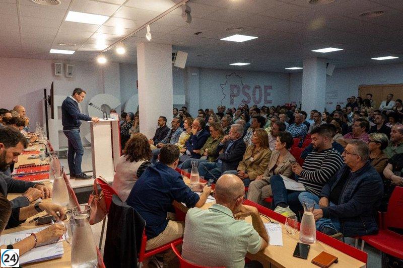 El PSOE respalda unánimemente a Gallardo como candidato en las elecciones del 21 de diciembre.