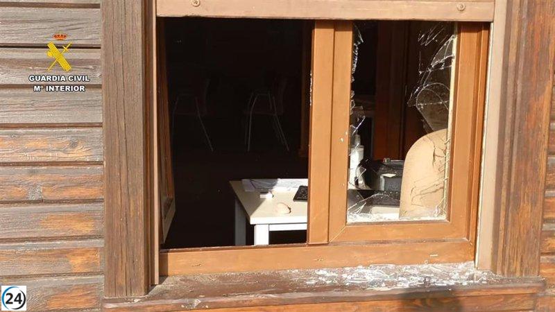 Detienen a dos por asalto al Centro de Interpretación de Riolobos.