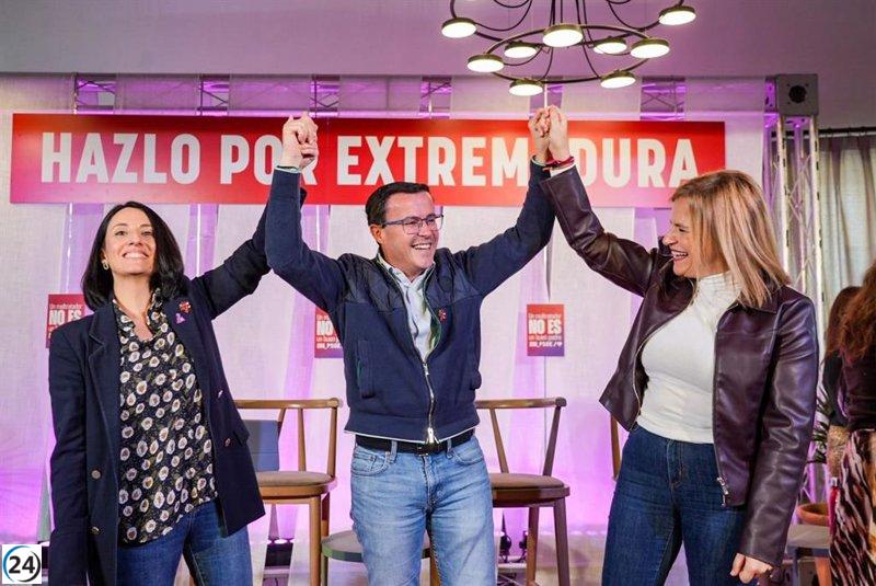 Gallardo promete reactivar la Consejería de Igualdad y luchar por la corresponsabilidad si triunfa en las elecciones.