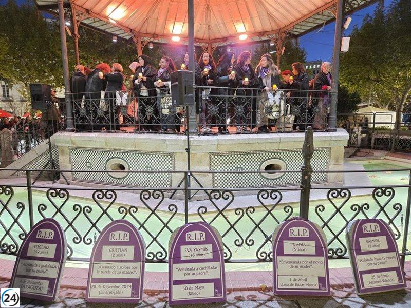 Miles marchan por las calles de Extremadura en homenaje a las víctimas de la violencia de género.