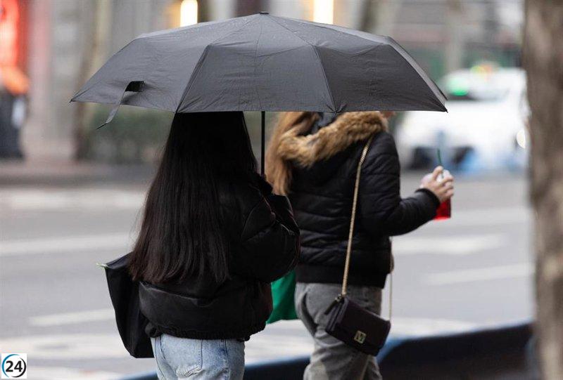 La alerta por lluvias en el norte de Cáceres se incrementa a nivel naranja y se extiende hasta el martes, según el 112 Extremadura.