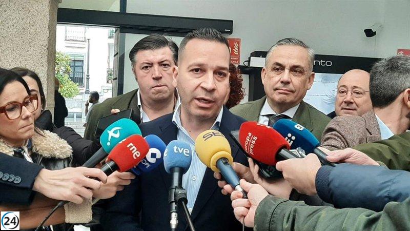 Vox rechaza respaldar la investidura de Guardiola, pero expresa su disposición al diálogo.