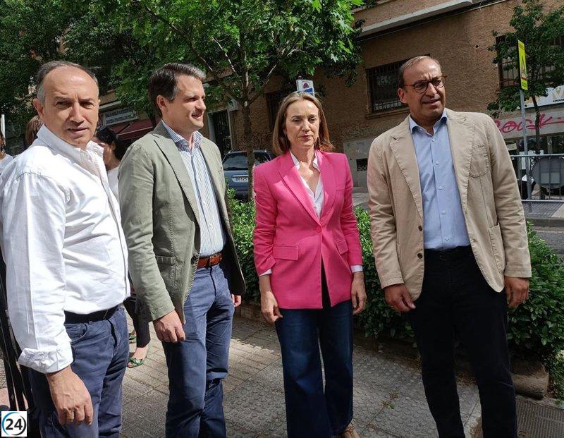 La alcaldesa Cuca Gamarra solicita reducir el IVA de carne y pescado, actualizar el IRPF y restablecer la deducción de hipotecas.