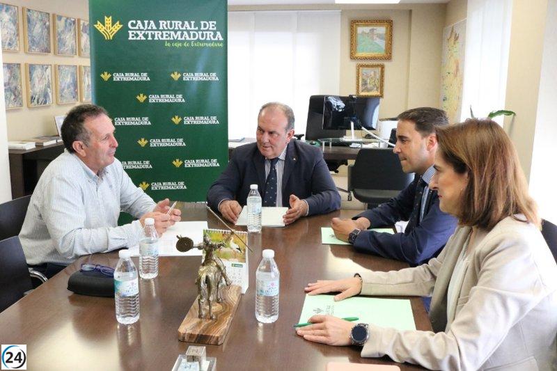 Caja Rural de Extremadura se alía con organizaciones agrarias para promover la PAC.