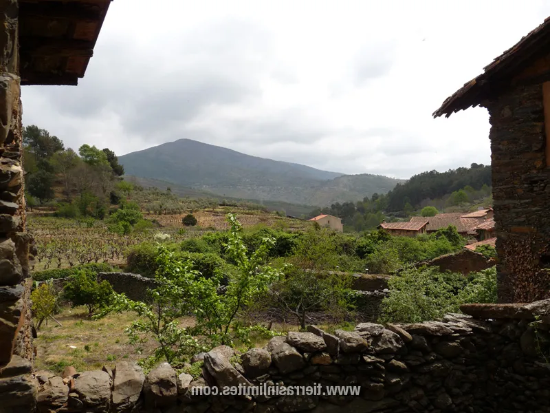 Los valles y cerros de la Sierra de Gata